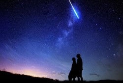 夜空奇缘，我与英仙座流星雨的浪漫邂逅