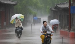 京城天气大戏再开篇，雷雨冰雹，这次我们玩点新花样