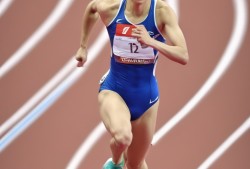 飞驰人生，陈妤颉在亚锦赛女子200米赛道上绽放光芒