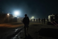 独家揭秘美驻叙利亚军事基地惊魂夜，一场未遂的夜半惊魂