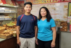 沙县小吃里的减肥奇缘，小伙与沙县阿姨的70斤蜕变之旅