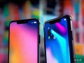 小米手机与iPhone的甜蜜‘贴贴’共享照片的趣味新姿势
