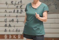 51岁曹颖惊爆健康警报，胃癌阴影下的微笑战士