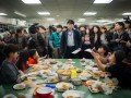 上海多校午餐发臭事件再通报，是瞒还是报？
