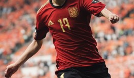球坛新星闪耀！中国小将王钰栋身价飙升至150万欧元，足球界小火箭正式起飞
