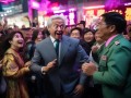 笑料不断！美参议员恐吓国安人员，香港网友，这剧情太‘港产’了！
