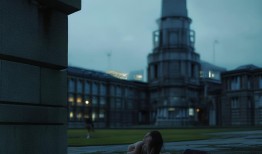 东京大学烟囱奇案，一位女生的意外离世与友人的心声