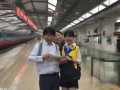 武昌火车站，暴雨来袭，我们湿身了但服务不湿！