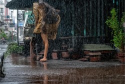 榕江水漫金山，一小时雨情下的城市奇景