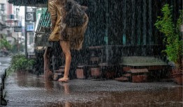 榕江水漫金山，一小时雨情下的城市奇景