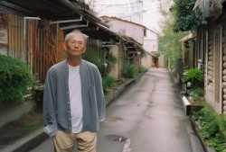 拖鞋男散步惊魂记，毒蛇突袭，生死一线