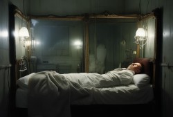 惊人巧合！老人因腹泻离世，儿子睡其床后竟确诊同症